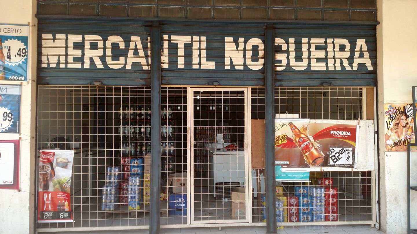 Fachada do Mercantil Nogueira - R. Cabral, 2007